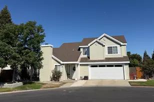 8665 N Cedar Ave, Fresno, CA 93720 - Photo 1
