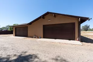 16448 Monreal Rd, Madera, CA 93636 - Photo 13