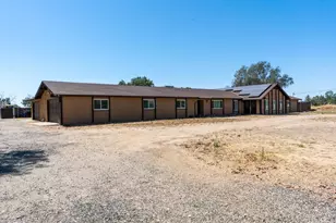 16448 Monreal Rd, Madera, CA 93636 - Photo 3