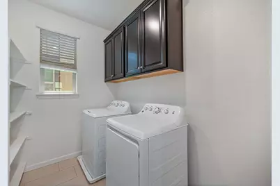 9327 Mystic Lake Aly, Sacramento, CA 95829 - Photo 23