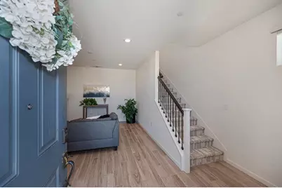 9327 Mystic Lake Aly, Sacramento, CA 95829 - Photo 5