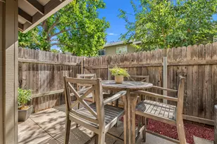 5638 Hamilton St, Sacramento, CA 95842 - Photo 37