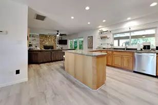 909 Newcastle Ct, Modesto, CA 95355 - Photo 21