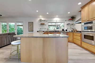 909 Newcastle Court, Modesto, CA 95355 - Photo 23