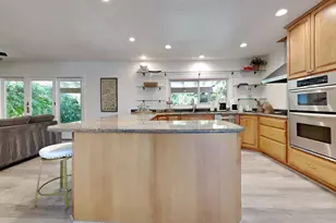 909 Newcastle Ct, Modesto, CA 95355 - Photo 23