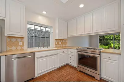 8941 La Riviera Drive, Sacramento, CA 95826 - Photo 9