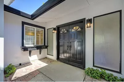 8941 La Riviera Drive, Sacramento, CA 95826 - Photo 5