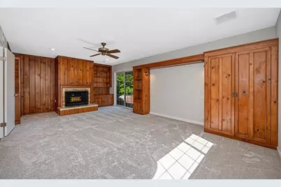 8941 La Riviera Drive, Sacramento, CA 95826 - Photo 13