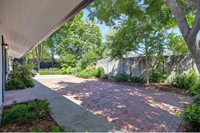 8941 La Riviera Drive, Sacramento, CA 95826 - Photo 25