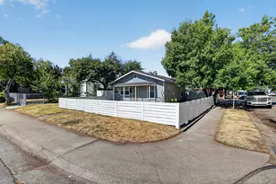 2297 Beaumont St, Sacramento, CA 95815 - Photo 3