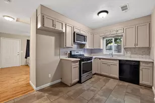 2297 Beaumont St, Sacramento, CA 95815 - Photo 7