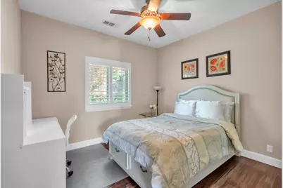 8654 Bradshaw Road, Elk Grove, CA 95624 - Photo 21