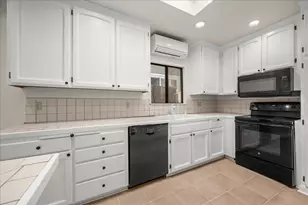 3723 E Pacific Ave, Sacramento, CA 95820 - Photo 15