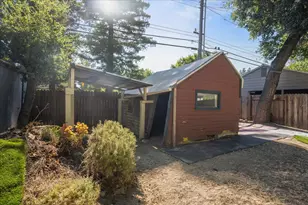 3723 E Pacific Ave, Sacramento, CA 95820 - Photo 27