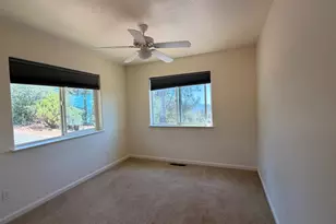 7436 Eagle View Dr, Mountain Ranch, CA 95246 - Photo 17