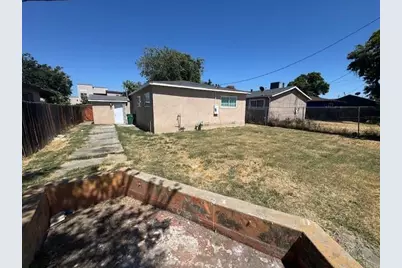 2437 Phelps Street, Stockton, CA 95206 - Photo 15