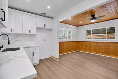 2938 E Willis Avenue, Fresno, CA 93726 - Photo 17