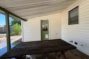 315 W J St, Oakdale, CA 95361 - Photo 21