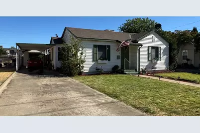 315 W J Street, Oakdale, CA 95361 - Photo 1