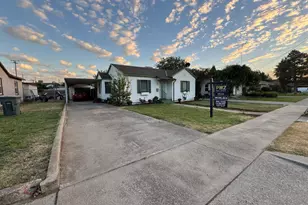 315 W J St, Oakdale, CA 95361 - Photo 1