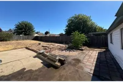 315 W J Street, Oakdale, CA 95361 - Photo 33