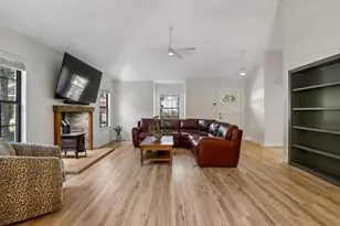 9249 Mott Ct, Orangevale, CA 95662 - Photo 7