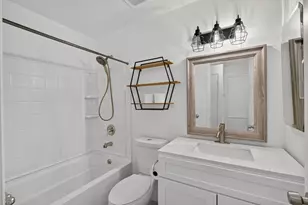 7803 Orchard Woods Cir, Sacramento, CA 95828 - Photo 31