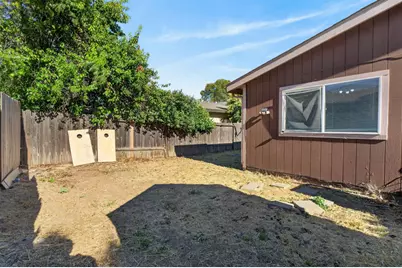 7803 Orchard Woods Circle, Sacramento, CA 95828 - Photo 41