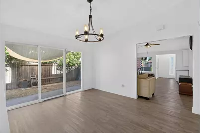7803 Orchard Woods Circle, Sacramento, CA 95828 - Photo 23