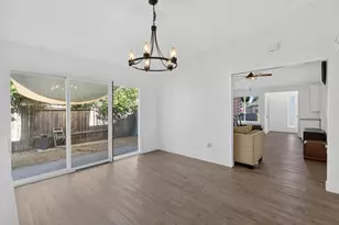 7803 Orchard Woods Cir, Sacramento, CA 95828 - Photo 23
