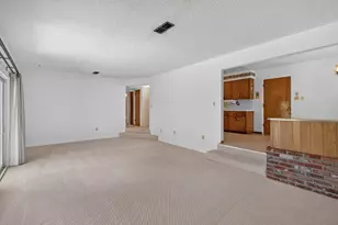 6516 Meadowcreek Way, Citrus Heights, CA 95621 - Photo 11