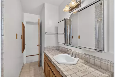 6516 Meadowcreek Way, Citrus Heights, CA 95621 - Photo 33