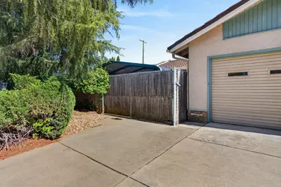6516 Meadowcreek Way, Citrus Heights, CA 95621 - Photo 61
