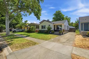 1545 35th St, Sacramento, CA 95816 - Photo 3