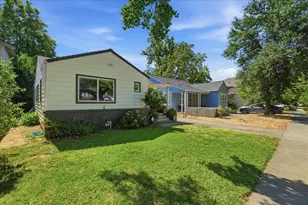 1545 35th St, Sacramento, CA 95816 - Photo 3