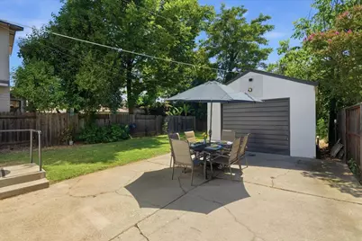 1545 35th Street, Sacramento, CA 95816 - Photo 27