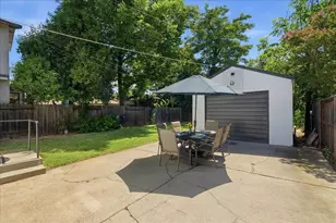 1545 35th St, Sacramento, CA 95816 - Photo 27