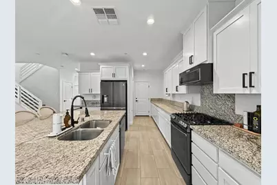 4025 Hearst Castle Way, Rancho Cordova, CA 95742 - Photo 19