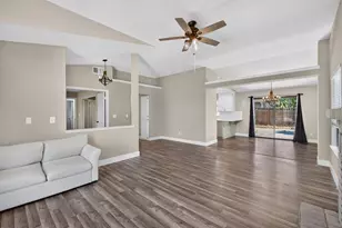 9260 Mantle Ct, Elk Grove, CA 95758 - Photo 11