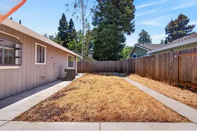 9260 Mantle Court, Elk Grove, CA 95758 - Photo 41