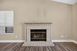 9260 Mantle Ct, Elk Grove, CA 95758 - Photo 9