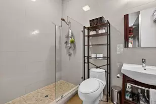 1725 14th St, Sacramento, CA 95811 - Photo 13