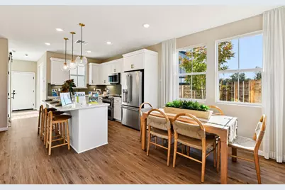 8631 Starburst Way, Sacramento, CA 95823 - Photo 5