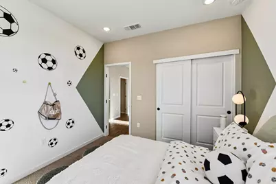 8631 Starburst Way, Sacramento, CA 95823 - Photo 21