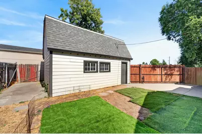 2604 Fairfield Street, Sacramento, CA 95815 - Photo 27