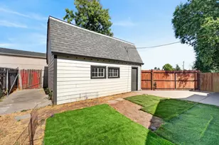2604 Fairfield St, Sacramento, CA 95815 - Photo 27