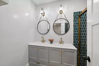 1917 6th Street, Sacramento, CA 95811 - Photo 33