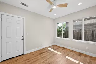 1917 6th St, Sacramento, CA 95811 - Photo 35