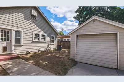 1040 W Poplar Street, Stockton, CA 95203 - Photo 25