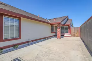 8100 Halladale Ct, Sacramento, CA 95829 - Photo 5